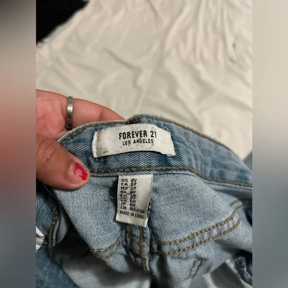 Forever 21 jeans - Picture 2 of 4